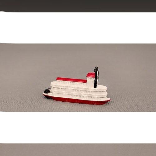 Lisslune | Nautical Charm: Exquisite Handcrafted Sailboat Sculpture
