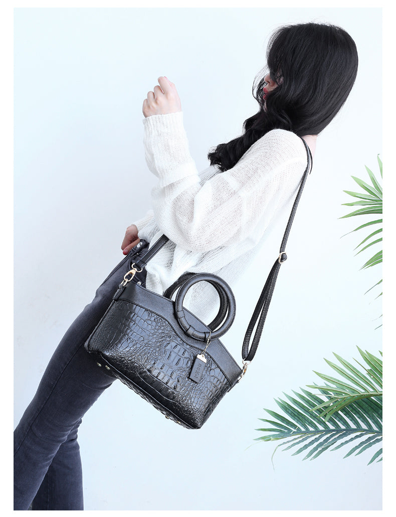Lisslune | Leather Crocodile Bag – with handcrafted details