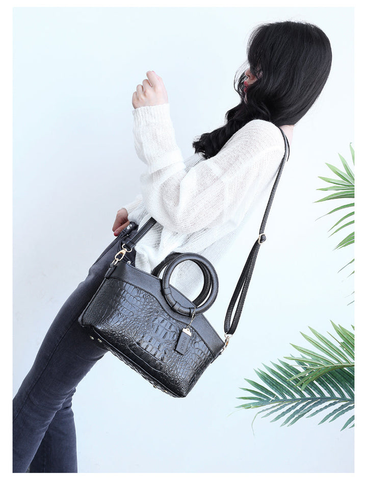 Lisslune | Leather Crocodile Bag – with handcrafted details