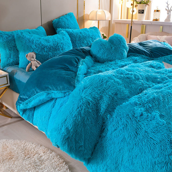Lisslune | DreamWeave Luxe Bedding Set – Includes Free Heart-Shaped Pillow