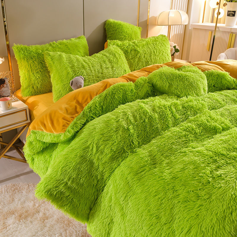 Lisslune | DreamWeave Luxe Bedding Set – Includes Free Heart-Shaped Pillow