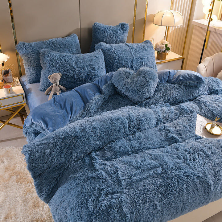 Lisslune | DreamWeave Luxe Bedding Set – Includes Free Heart-Shaped Pillow
