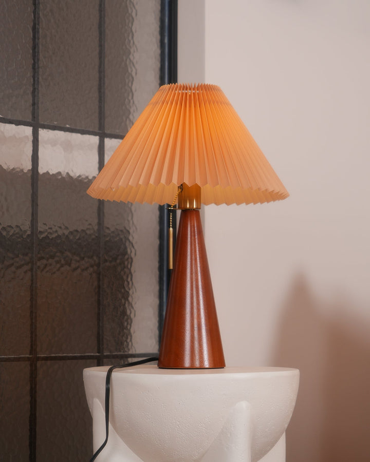 Lisslune | AntiqueRadiance – Elegant Wood and Metal Table Lamp