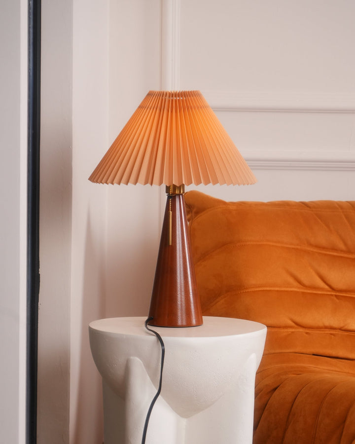 Lisslune | AntiqueRadiance – Elegant Wood and Metal Table Lamp