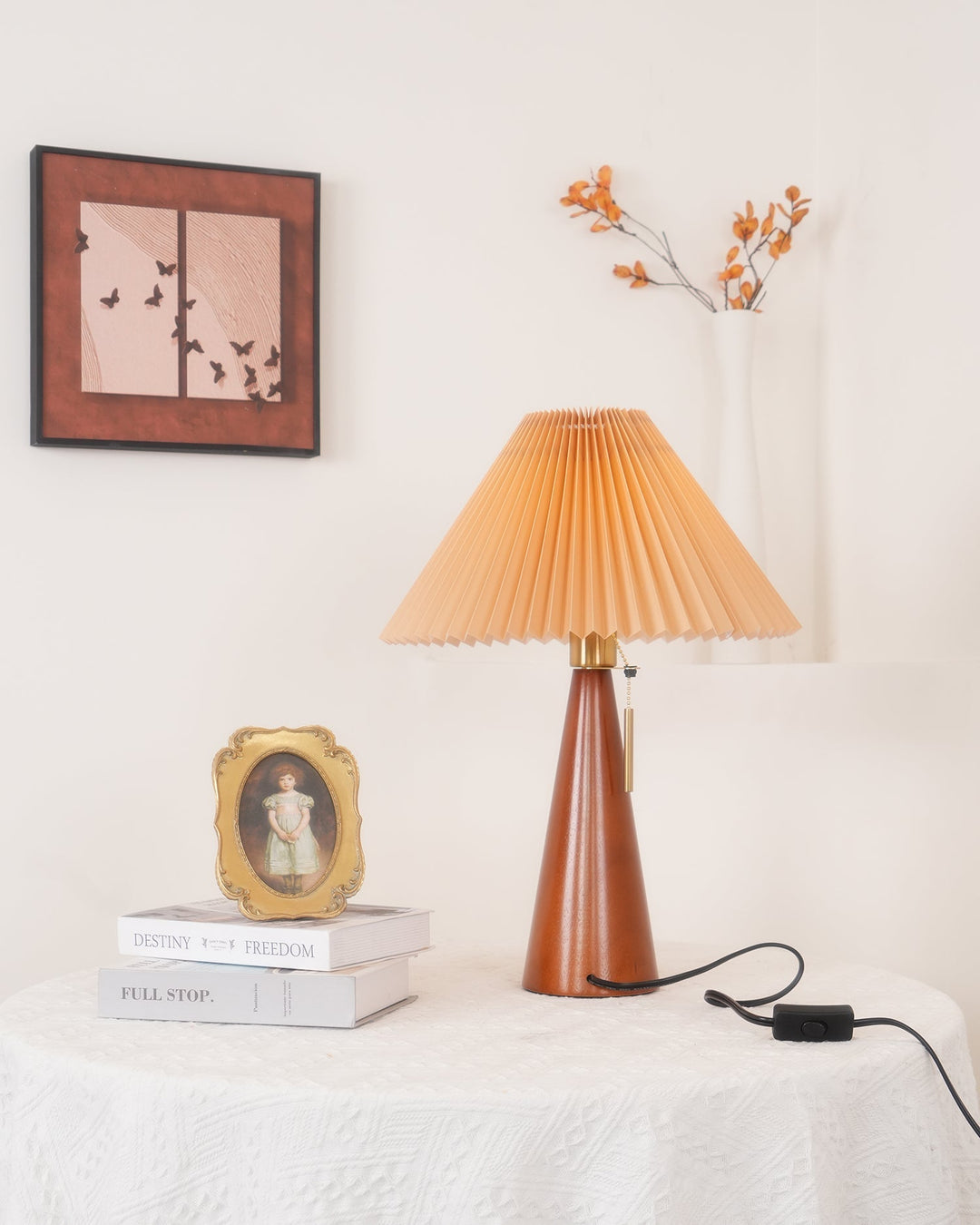 Lisslune | AntiqueRadiance – Elegant Wood and Metal Table Lamp