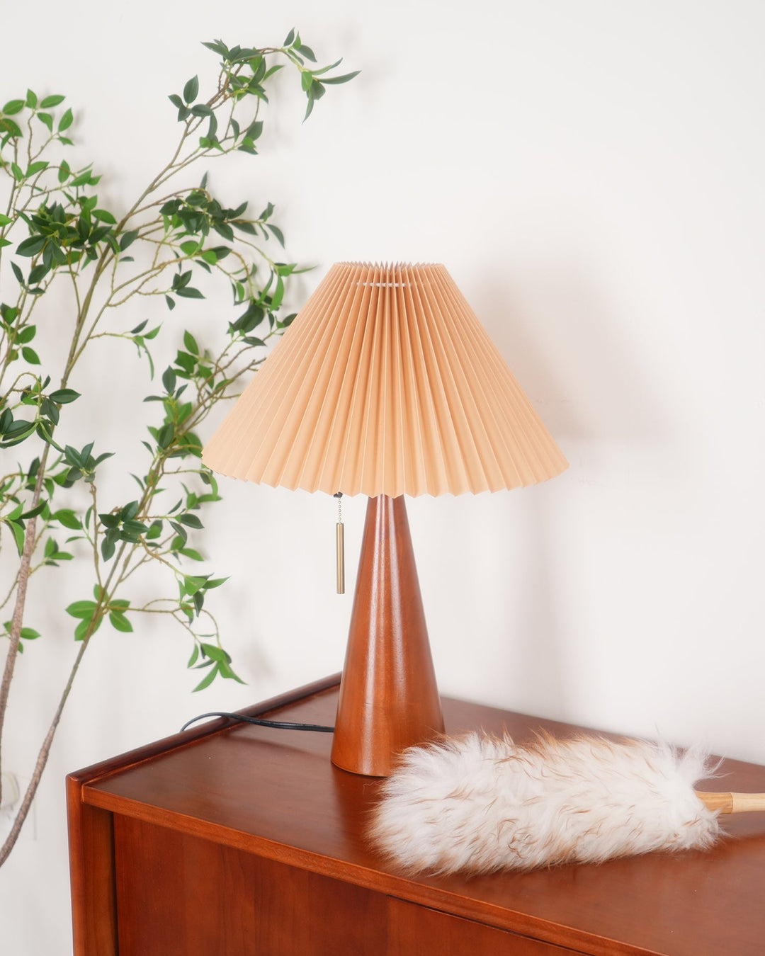 Lisslune | AntiqueRadiance – Elegant Wood and Metal Table Lamp