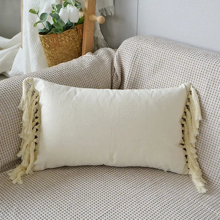 Lisslune | TexturaFringe – Stylish decorative cushions with textured patterns and fringed edges