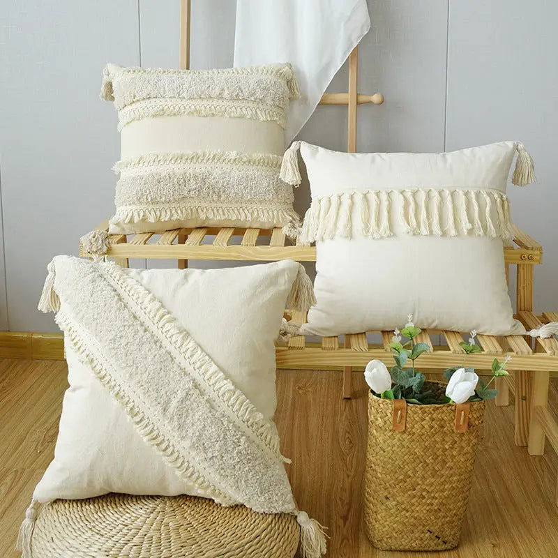 Lisslune | TexturaFringe – Stylish decorative cushions with textured patterns and fringed edges