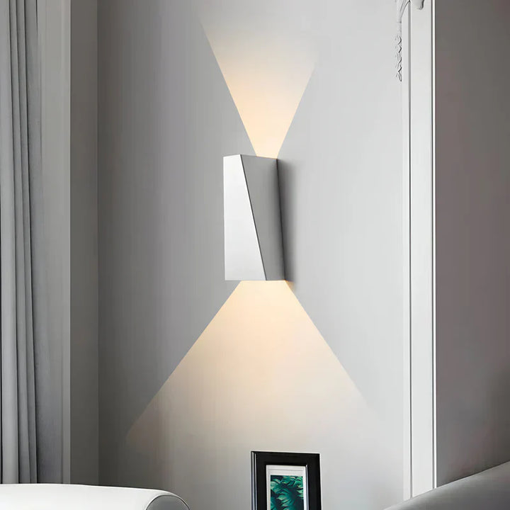 Lisslune | TrapezGlow LED Wall Light