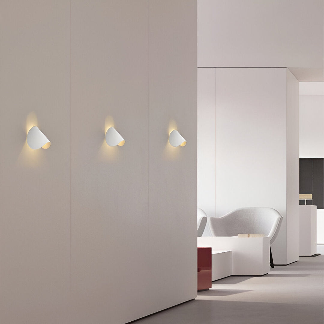 Lisslune | Twist Wall Lamp - Rotatable Metal Wall Light - Curve Wall Sconce