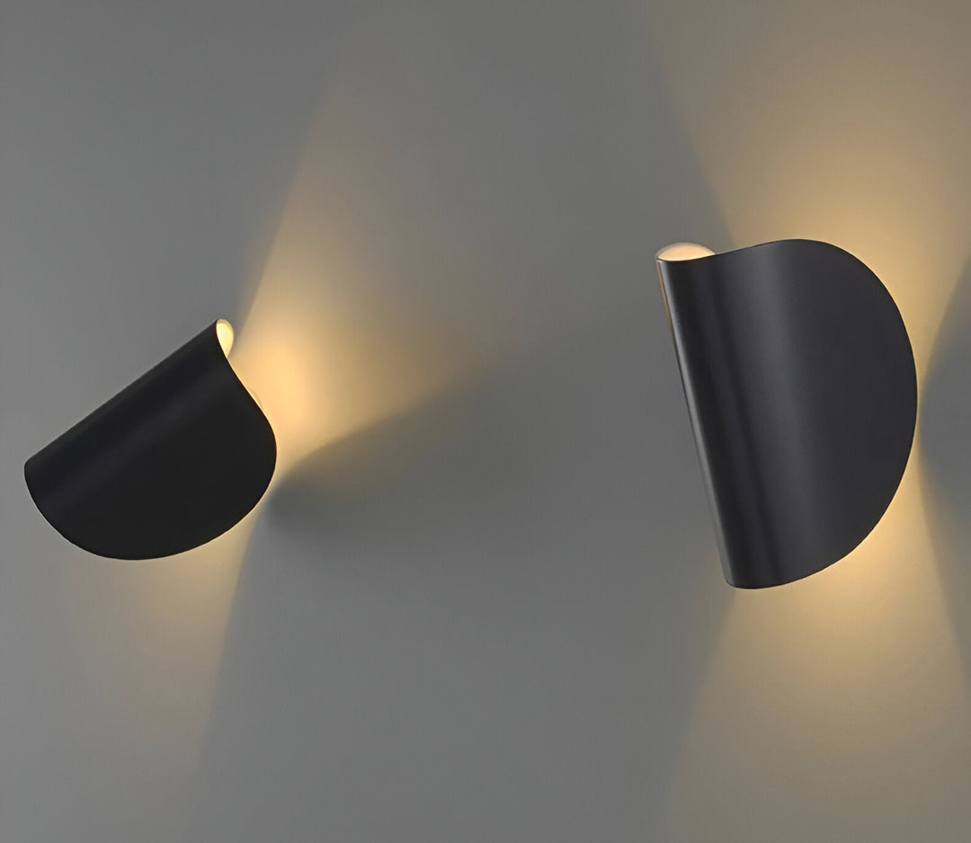 Lisslune | Twist Wall Lamp - Rotatable Metal Wall Light - Curve Wall Sconce