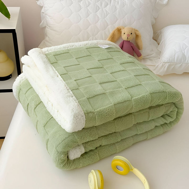 Lisslune | WINTERLOFT – Reversible Fleece Blanket