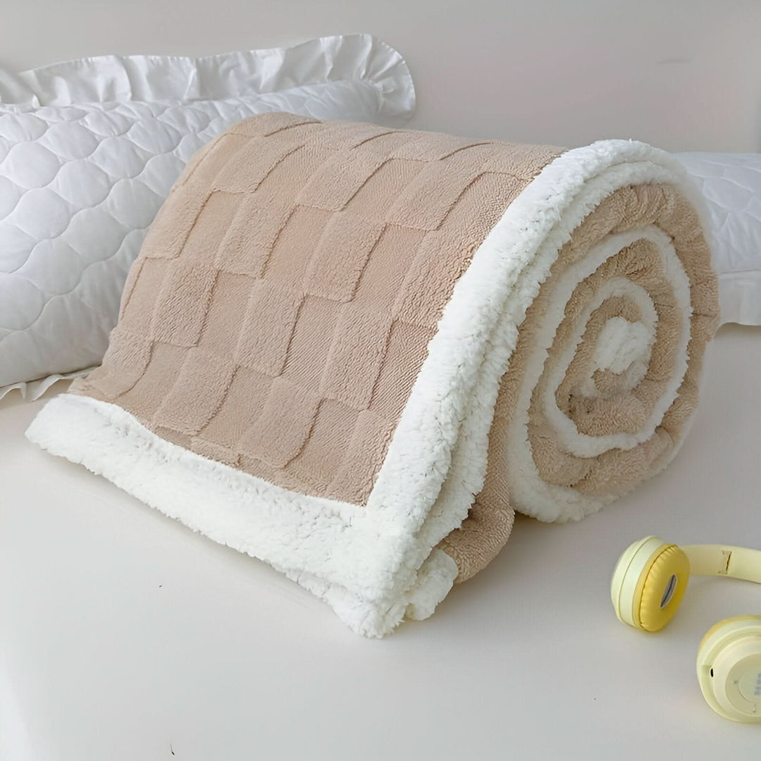 Lisslune | WINTERLOFT – Reversible Fleece Blanket