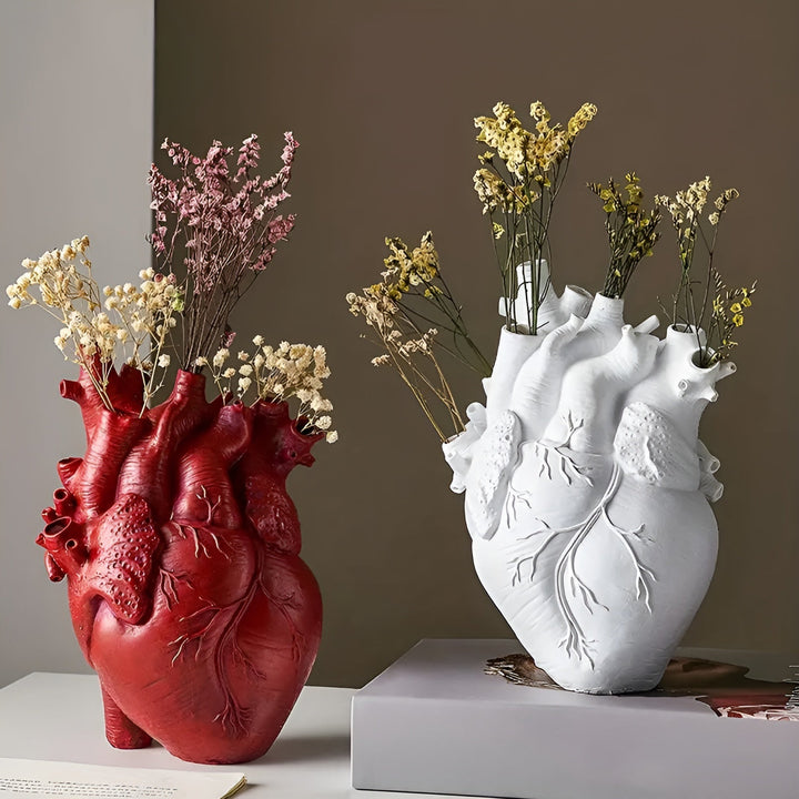 Lisslune | CherishBloom - Elegant heart-shaped vase for romantic charm