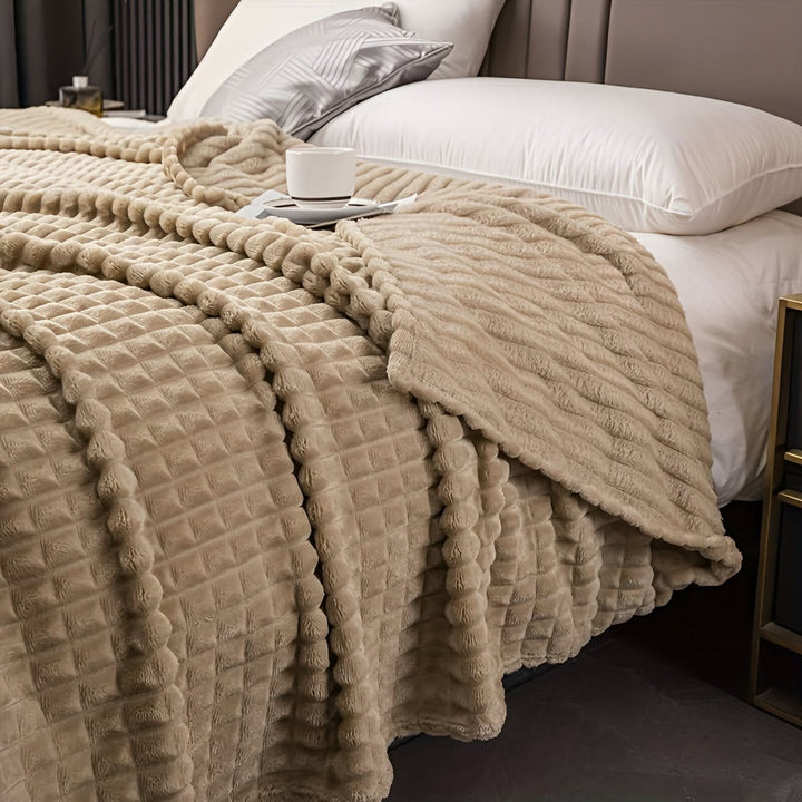 Lisslune | CORALWAVE – Ultra-soft Textured Fleece Blanket