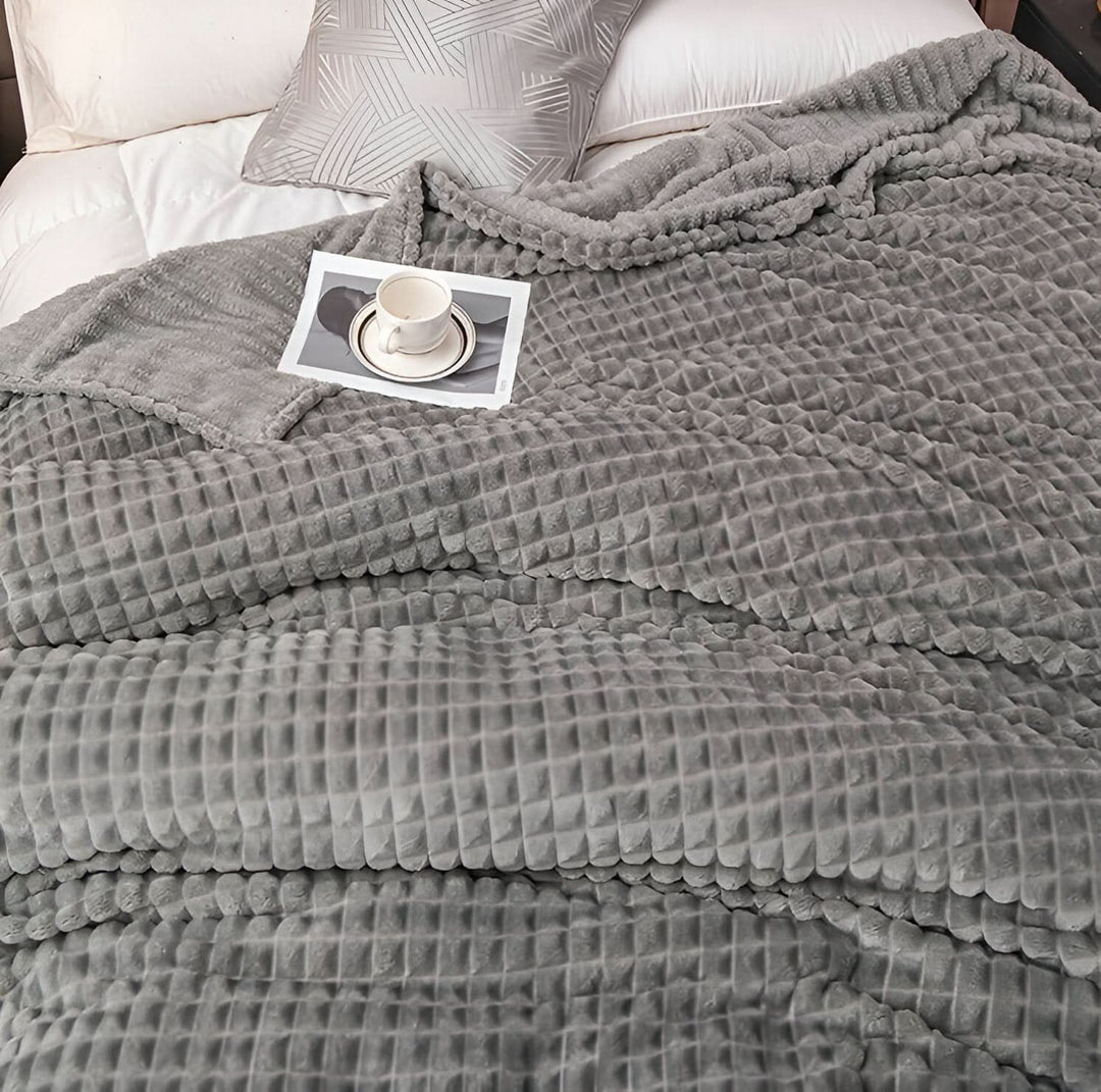 Lisslune | CORALWAVE – Ultra-soft Textured Fleece Blanket
