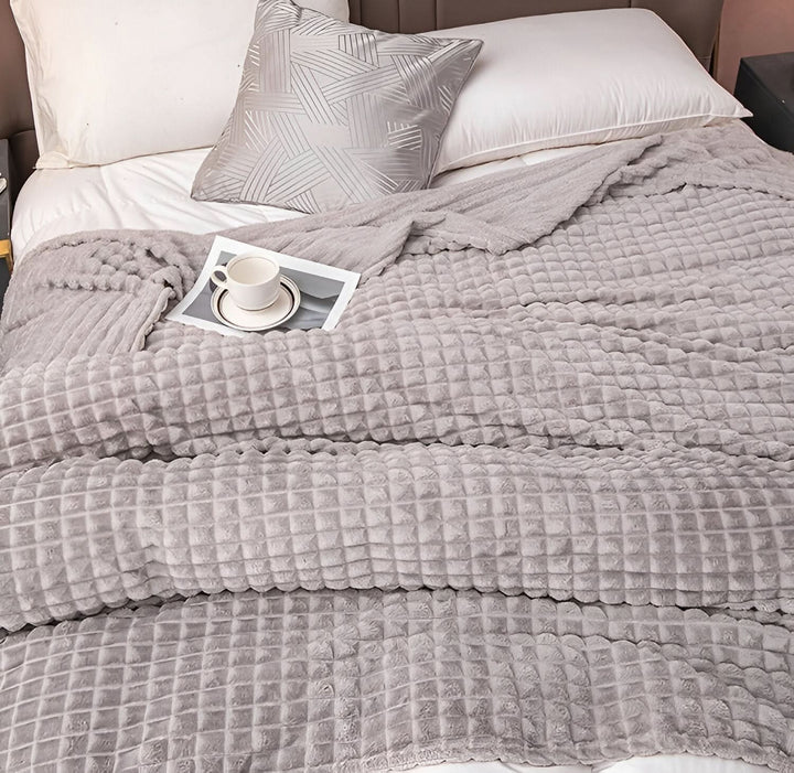 Lisslune | CORALWAVE – Ultra-soft Textured Fleece Blanket
