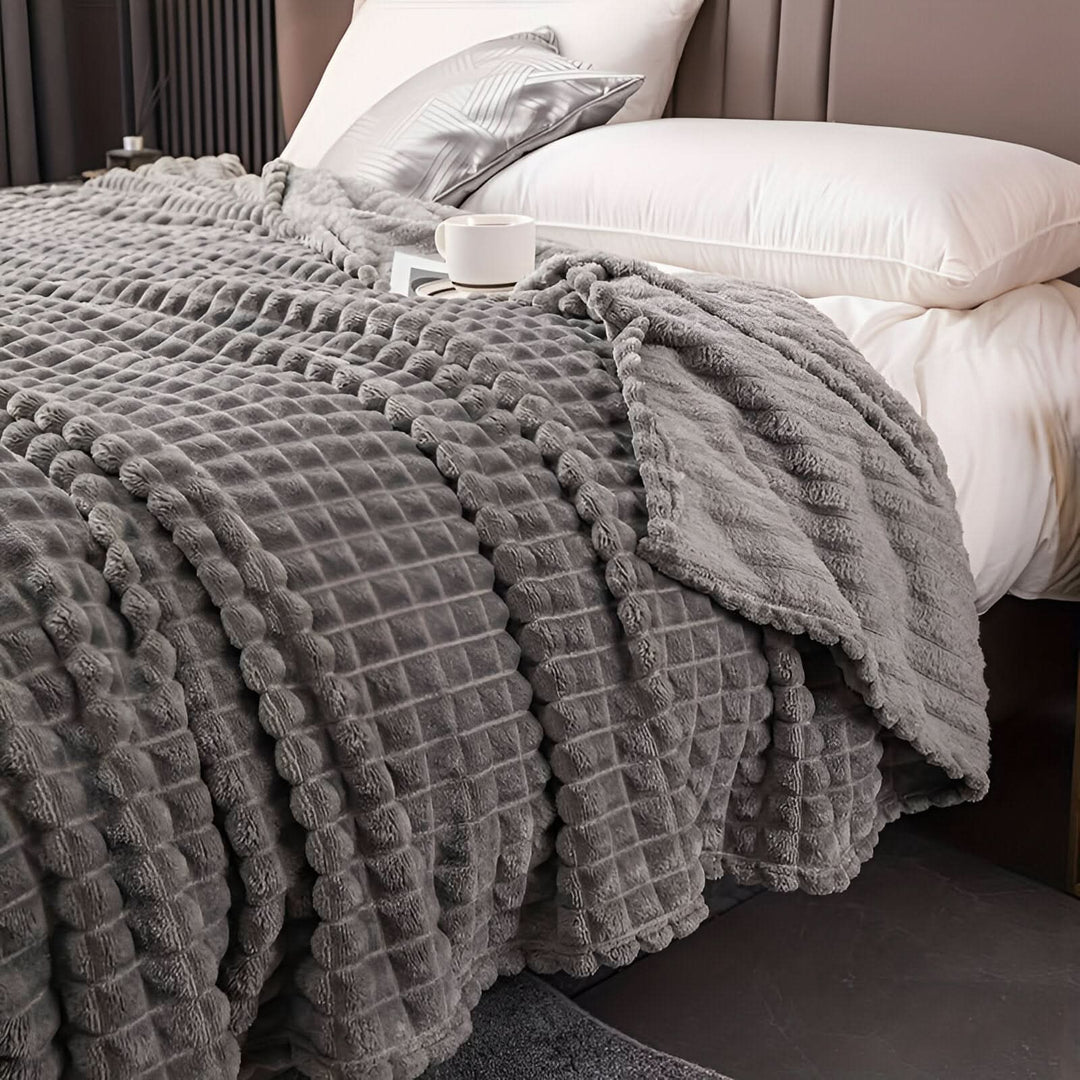 Lisslune | CORALWAVE – Ultra-soft Textured Fleece Blanket