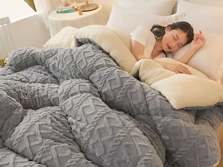 Lisslune | SOFTIQUE - VelvetPlush Reversible Duvet Cover