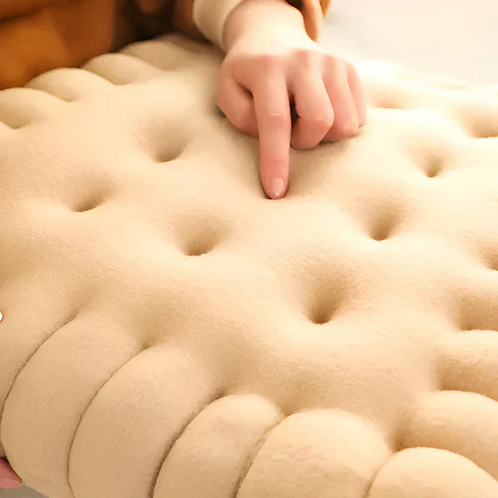 Lisslune | SweetSnug Cookie-Shaped Pillow