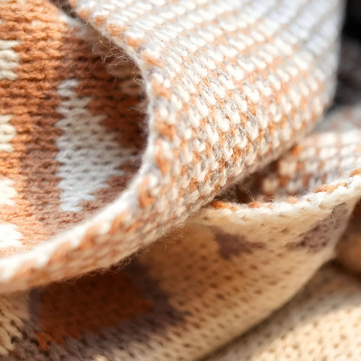 Lisslune | VIVIDLOOM – Geometric Boho Fleece Blanket