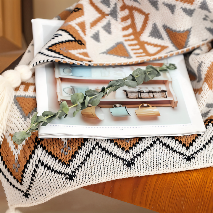 Lisslune | VIVIDLOOM – Geometric Boho Fleece Blanket