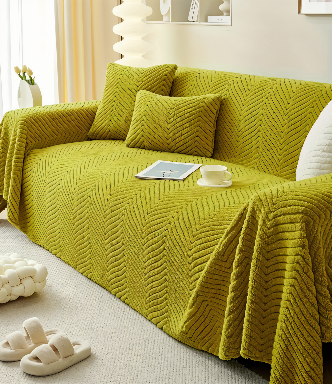 Lisslune | LuxuraWrap Sofa Cover – Non‑Slip Pet‑Friendly Couch Protector