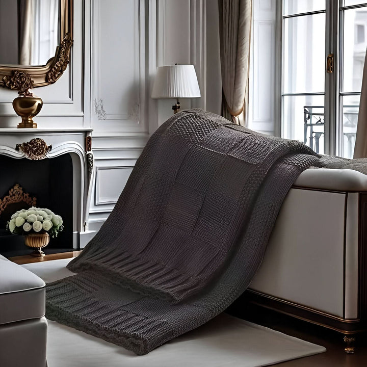 Lisslune | MONOSTRIPE – Minimalistic knit blanket