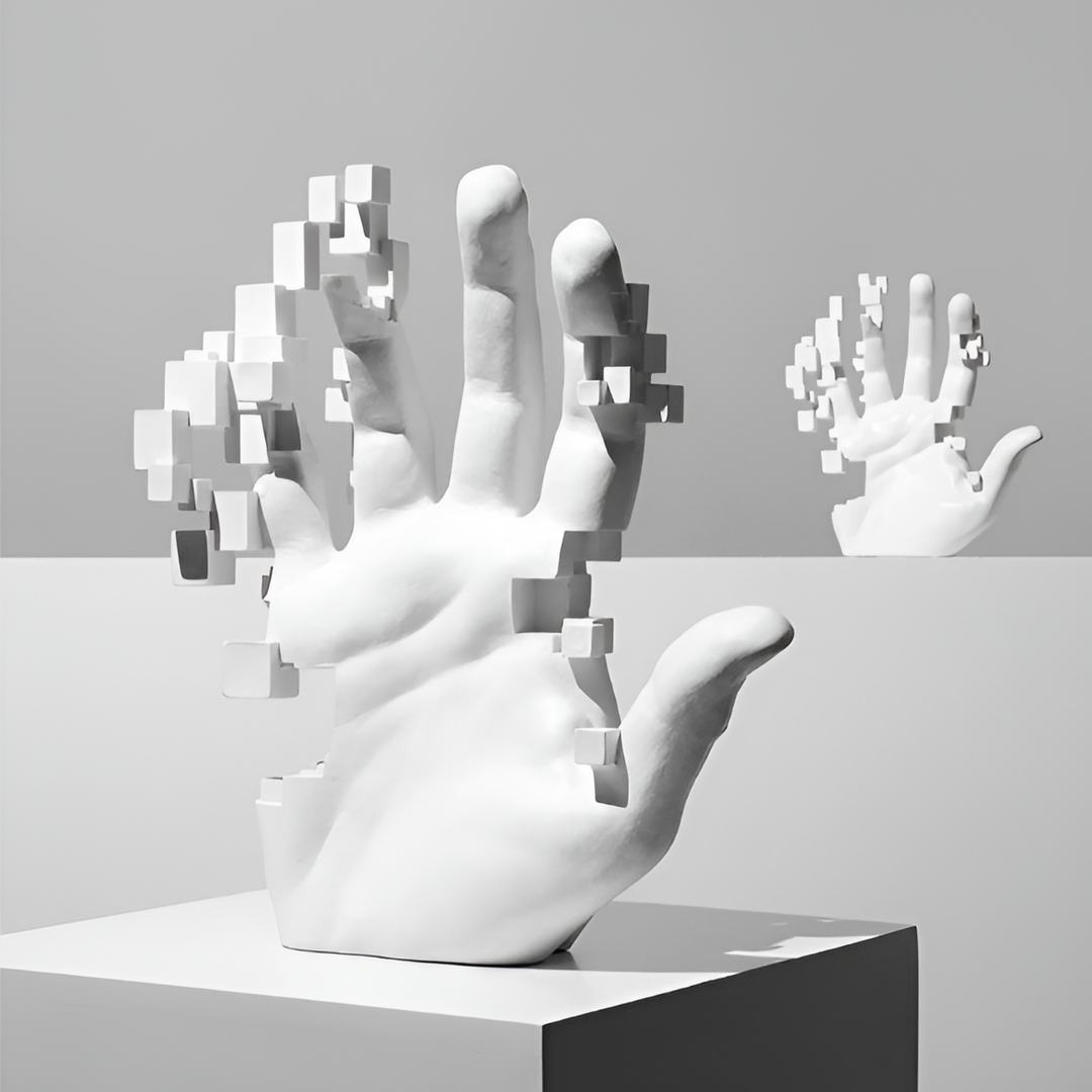 Lisslune | Mosaic - Abstract decorated hand statue