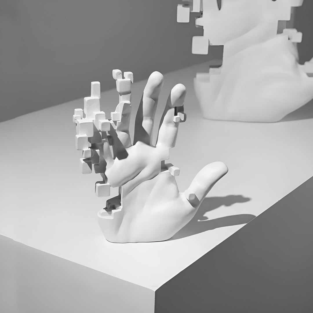 Lisslune | Mosaic - Abstract decorated hand statue