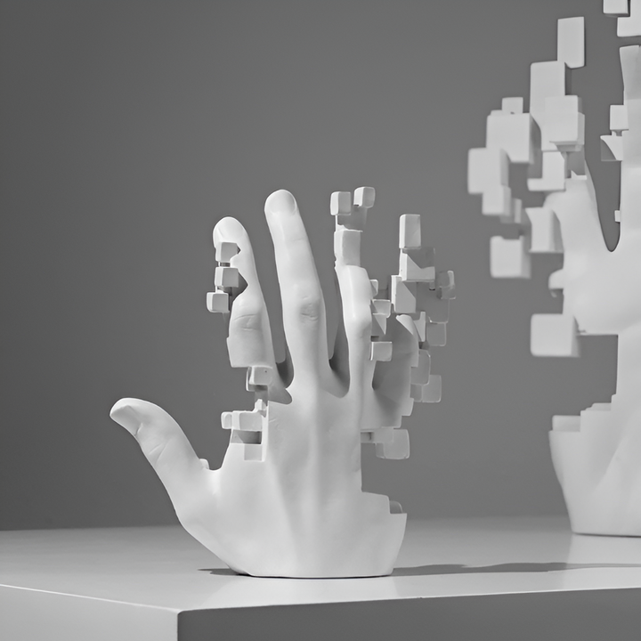 Lisslune | Mosaic - Abstract decorated hand statue