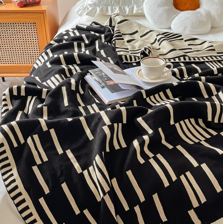 Lisslune | CozyNest Luxury Throw Blanket