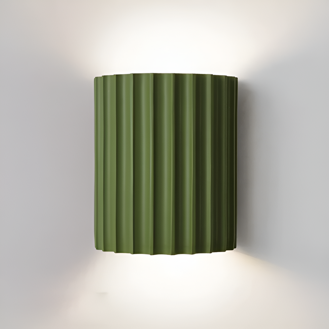 Lisslune | Striped LED wall light made of resin for a modern Nordic atmosphere