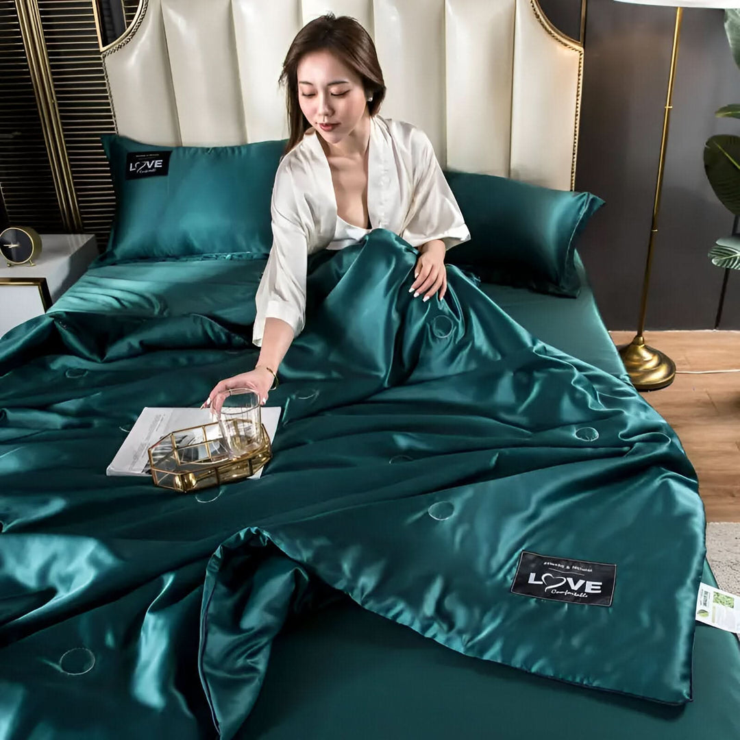 Lisslune | FLUFFINA - Premium Satin Silk Bedding