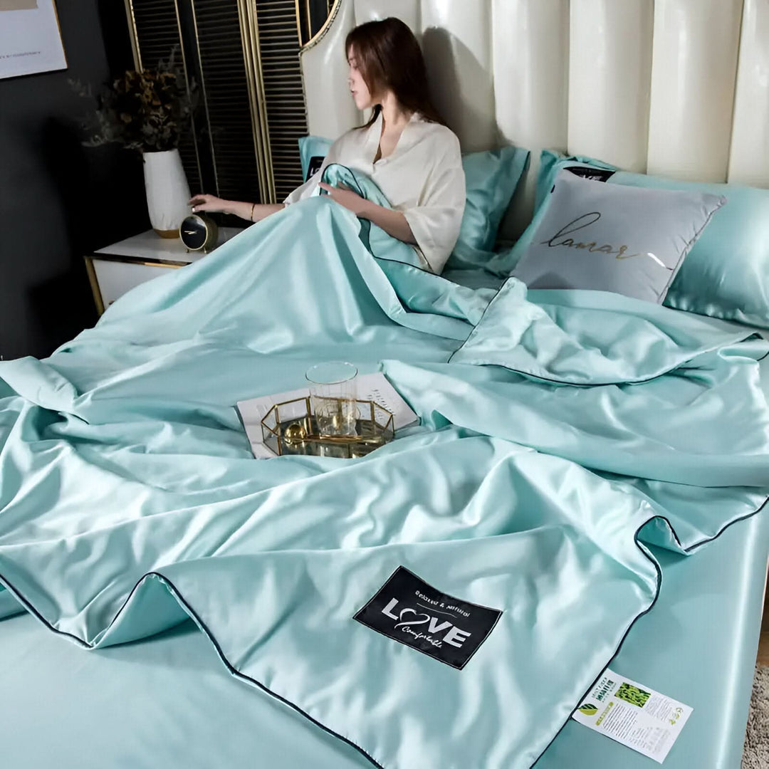 Lisslune | FLUFFINA - Premium Satin Silk Bedding