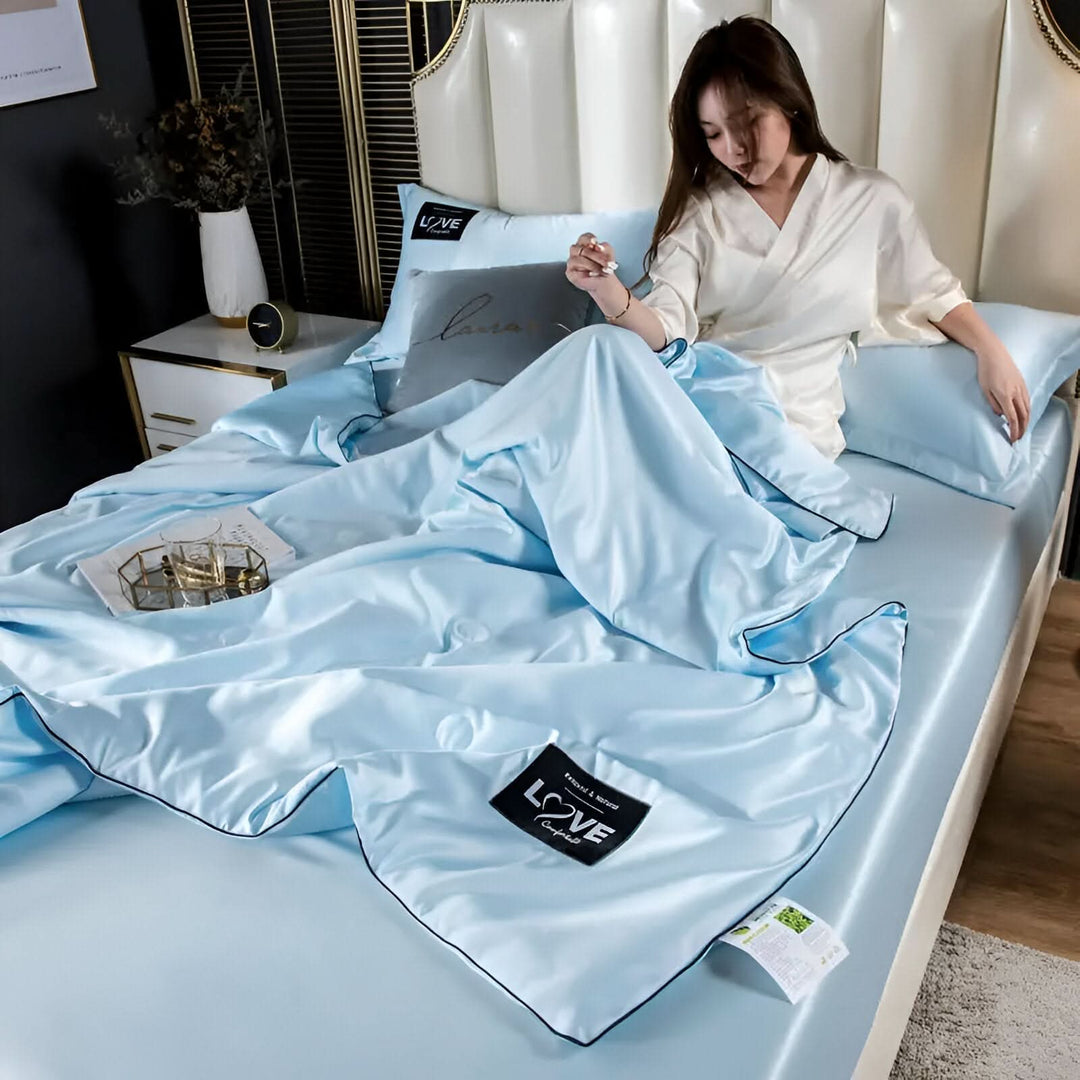 Lisslune | FLUFFINA - Premium Satin Silk Bedding