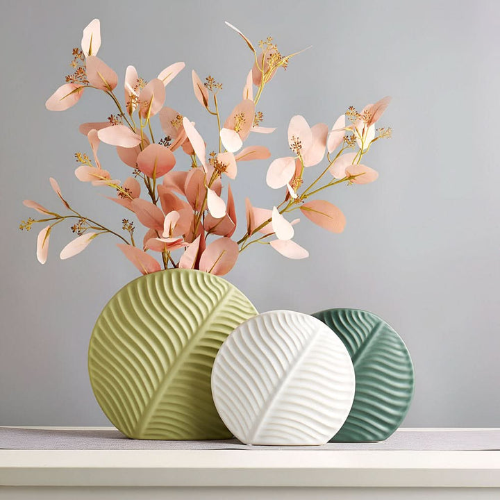 Lisslune | Handmade Scandinavian Ceramic Vase for Flowers and Home Decor