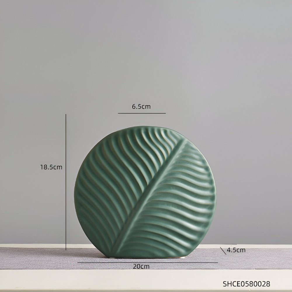 Lisslune | Nordvase Studio | Handmade Scandinavian Ceramic Vase – Minimalist Home Decor Accent