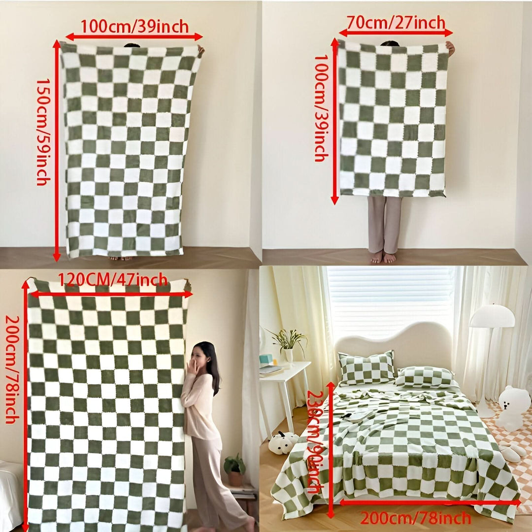 Lisslune | SNUGSPOT – Colorful Checkered Fleece Blanket