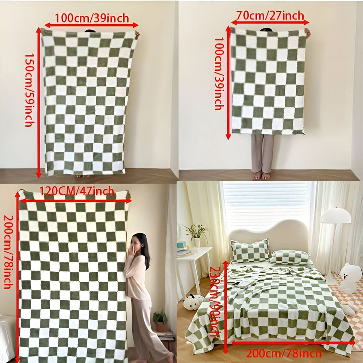 Lisslune | SNUGSPOT – Colorful Checkered Fleece Blanket