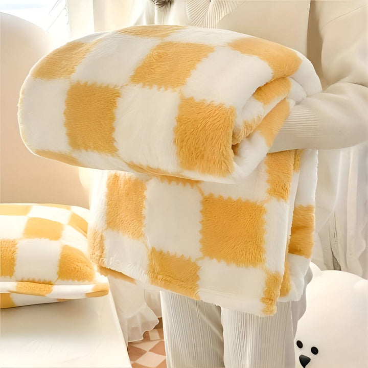Lisslune | SNUGSPOT – Colorful Checkered Fleece Blanket