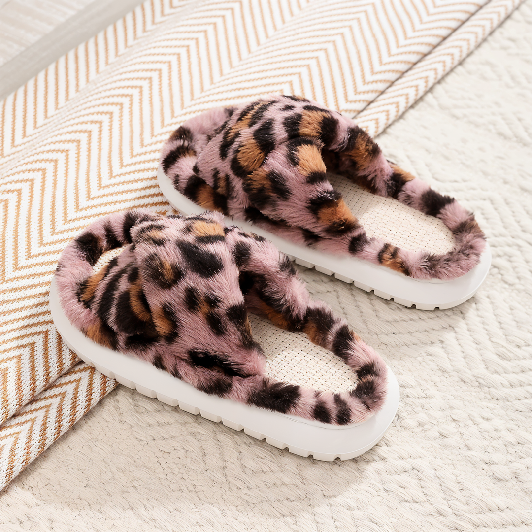 Lisslune | Sofie - Lined slippers made of plush with cross band