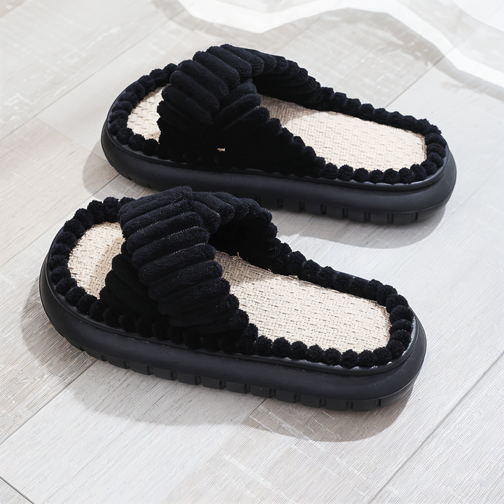Lisslune | Sofie - Lined slippers made of plush with cross band