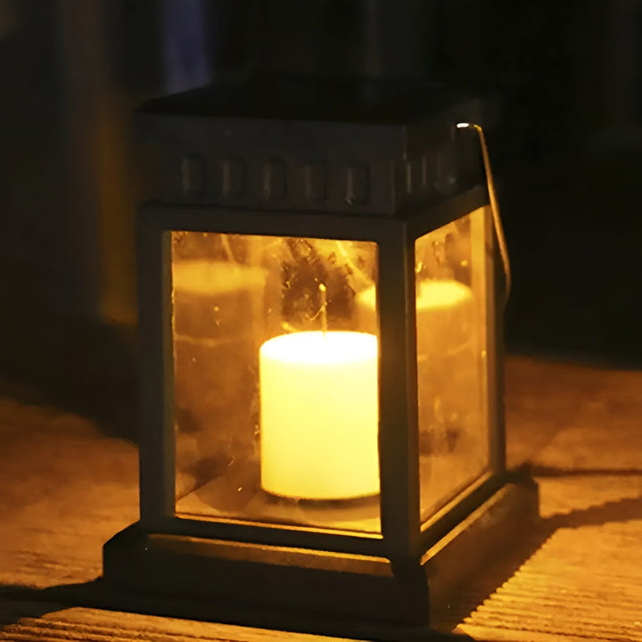 Lisslune | Magic Lantern - Solar-powered bulbs with dual panel control