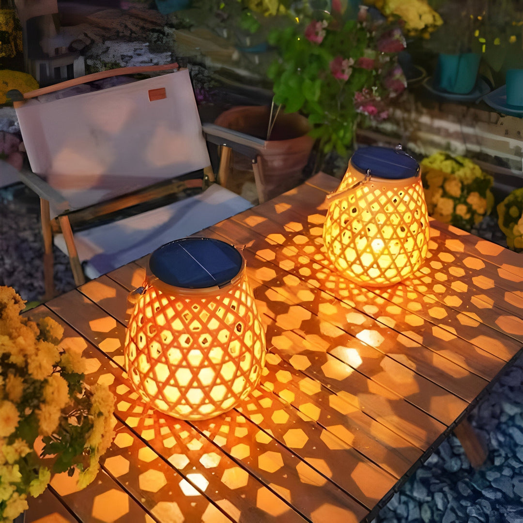 Lisslune | Solara – Woven Solar Garden Lantern