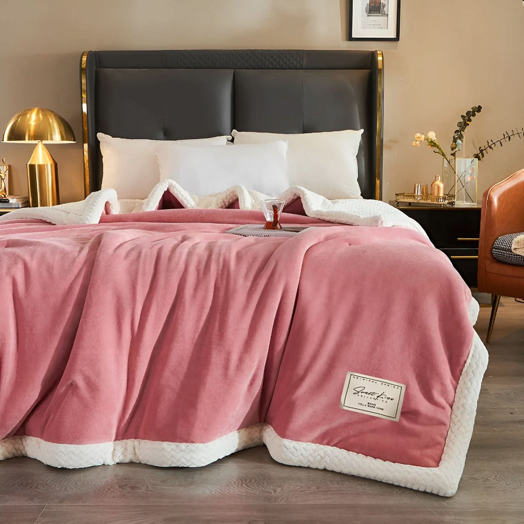 Lisslune | DOWNLOFT - Three-layer Soft Blanket
