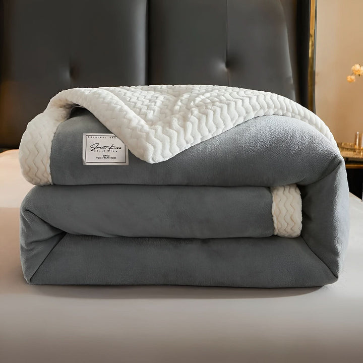Lisslune | DOWNLOFT - Three-layer Soft Blanket