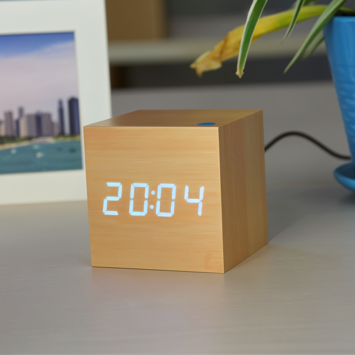 Lisslune | Digital LED Clock - Cube Clock - Wooden Clock