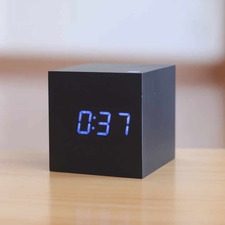 Lisslune | Digital LED Clock - Cube Clock - Wooden Clock