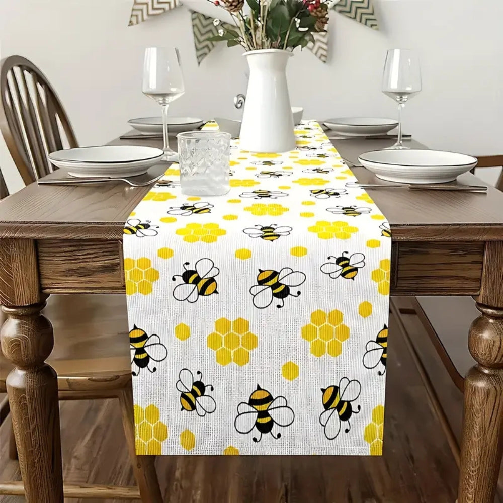 Lisslune | Honeycomb Buzz Linen Table Runner